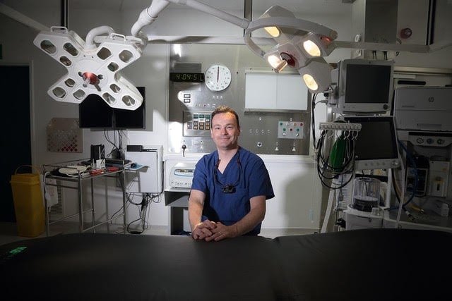 Mr Darren Chester: Plastic Surgeon